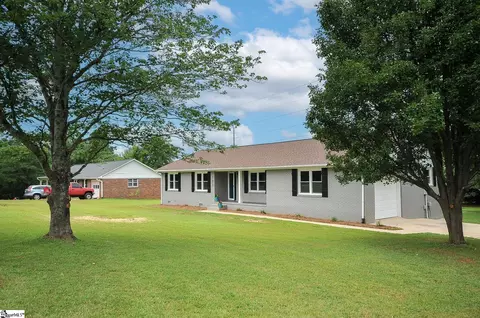 103 Newman Dr, Lyman, SC 29365