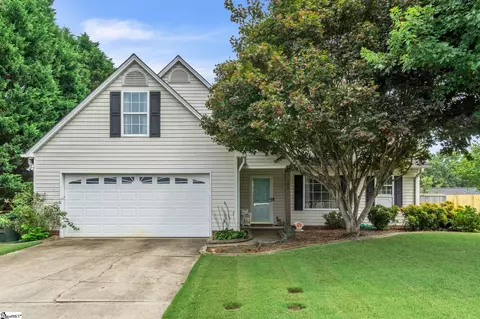 102 Bramford Way, Simpsonville, SC 29680
