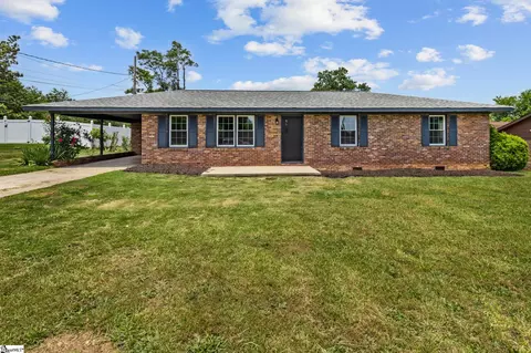 109 Bedford Rd, Spartanburg, SC 29301