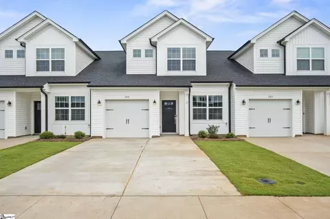 204 Jackpine Dr, Greer, SC 29651