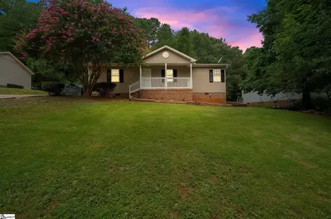 1600 Winding Way, Taylors, SC 29687