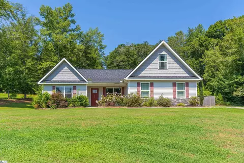 233 Redcoat Ct, Simpsonville, SC 29680