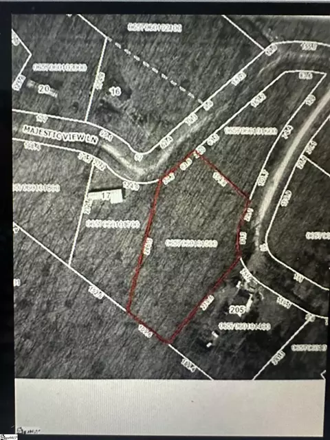 15 Majestic View Way Ln, Travelers Rest, SC 29690
