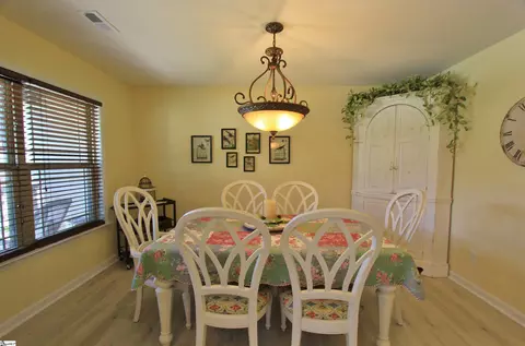668 Chartwell Dr, Greer, SC 29650 photo 7