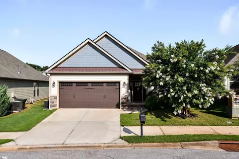 194 Bur Oak Dr, Taylors, SC 29687