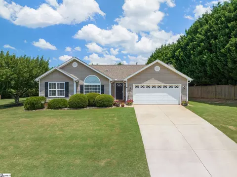 124 Cotton Hill Ln, Greer, SC 29651