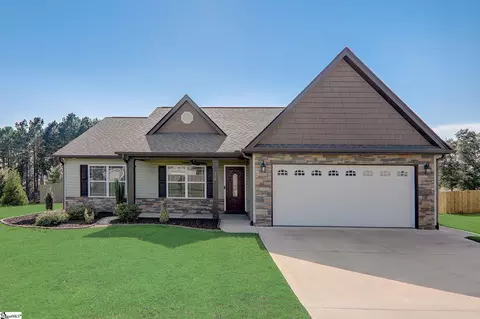 510 Farmers Rest Dr, Inman, SC 29349