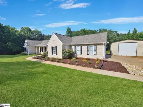 5017 King Dr, Anderson, SC 29621 photo 2