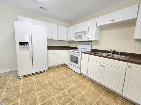 5017 King Dr, Anderson, SC 29621 photo 8