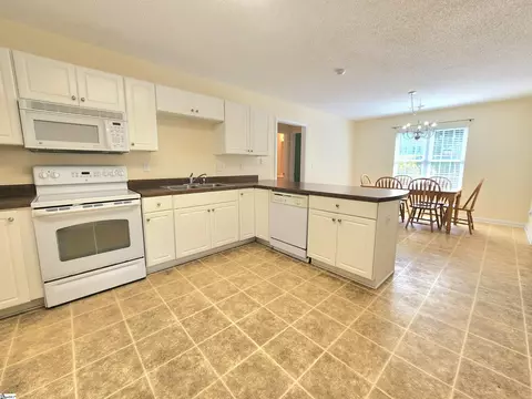 5017 King Dr, Anderson, SC 29621 photo 9