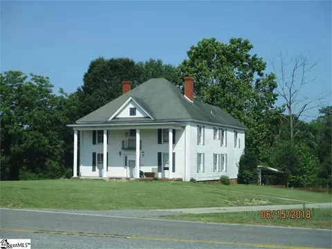 605 Arlington Rd, Greer, SC 29651