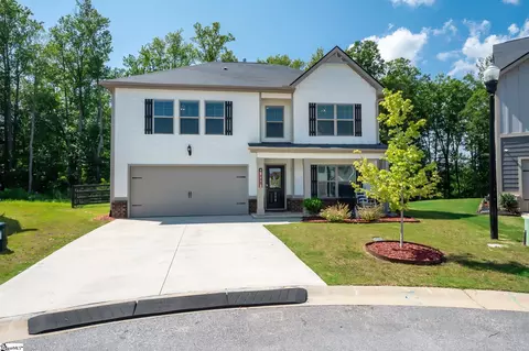 998 Equine Dr, Roebuck, SC 29376