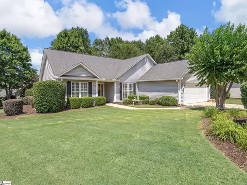 10 Pheasant Ridge Dr, Taylors, SC 29687
