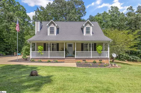 322 Eastview Dr, Pickens, SC 29671