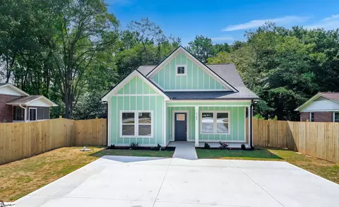518 Hellams St # a, Fountain Inn, SC 29644