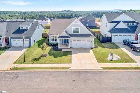 502 Townsend Ave, Greer, SC 29651