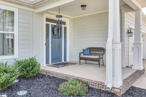 502 Townsend Ave, Greer, SC 29651 photo 3