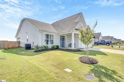 502 Townsend Ave, Greer, SC 29651 photo 2