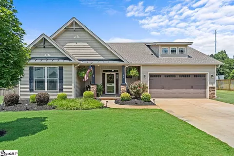 86 Rising Meadow Ln, Taylors, SC 29687