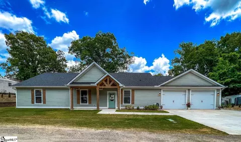38 Alice Page Rd, Waterloo, SC 29384 photo 2