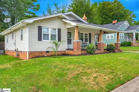 303 E A Ave, Easley, SC 29640 photo 3