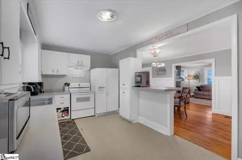 303 E A Ave, Easley, SC 29640 photo 13