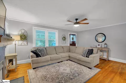 303 E A Ave, Easley, SC 29640 photo 7
