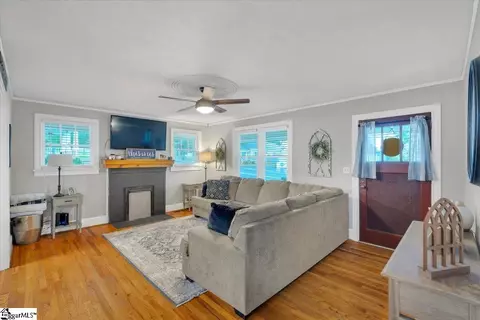 303 E A Ave, Easley, SC 29640 photo 6