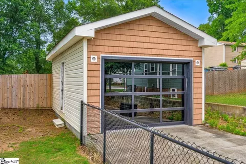 303 E A Ave, Easley, SC 29640 photo 25