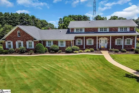 14 Queens Way, Greenville, SC 29615