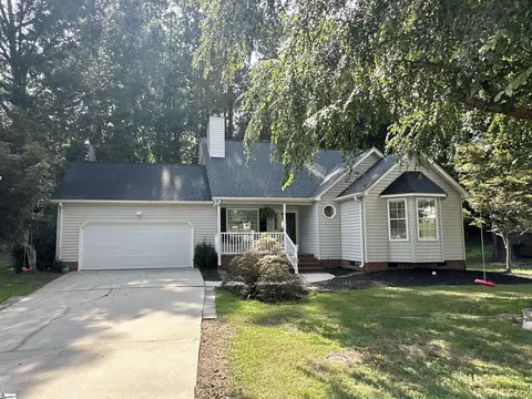 300 Dunwoody Dr, Simpsonville, SC 29681