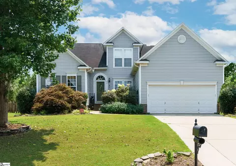10 Waters Reach Ln, Simpsonville, SC 29681