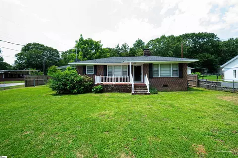 110 Fork Shoals Rd, Greenville, SC 29605
