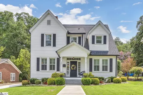 17 Jones Ave, Greenville, SC 29601
