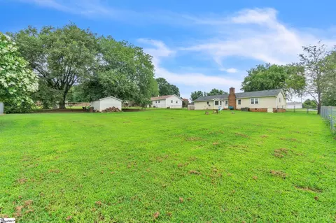 105 Cauthen Ct, Moore, SC 29369 photo 5