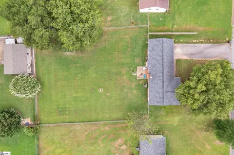 105 Cauthen Ct, Moore, SC 29369 photo 8