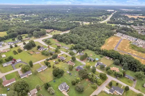 105 Cauthen Ct, Moore, SC 29369 photo 11