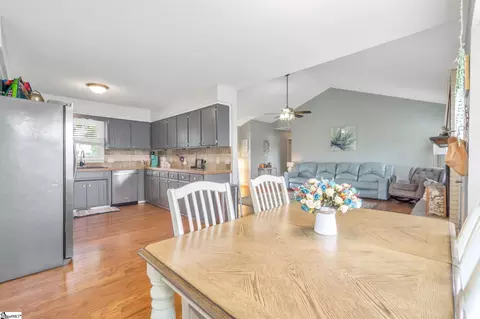 105 Cauthen Ct, Moore, SC 29369 photo 18