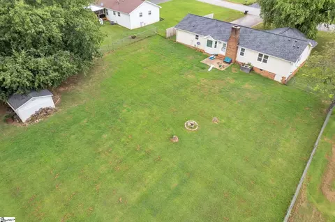 105 Cauthen Ct, Moore, SC 29369 photo 6