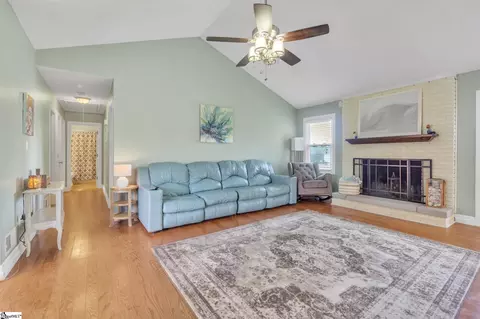 105 Cauthen Ct, Moore, SC 29369 photo 14