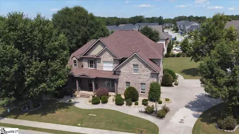 100 Moorgate Dr, Simpsonville, SC 29681