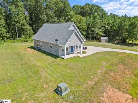 381 Deer Farm Pond Ln, Fair Play, SC 29643
