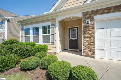 424 Graypointe Dr, Greer, SC 29650 photo 4