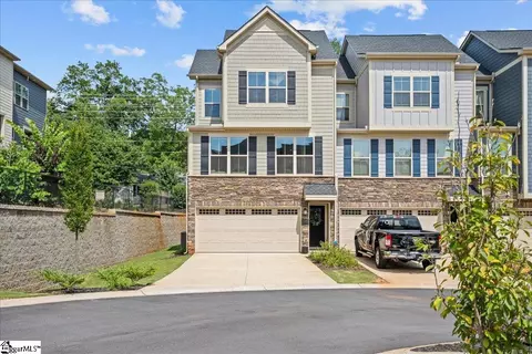 9 Copper Run Dr, Greenville, SC 29607