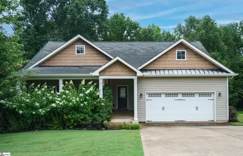 113 Ledge Run Ct, Greenville, SC 29617