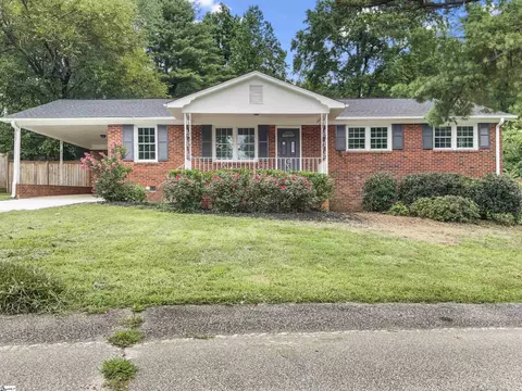 12 Fairford Cir, Taylors, SC 29687