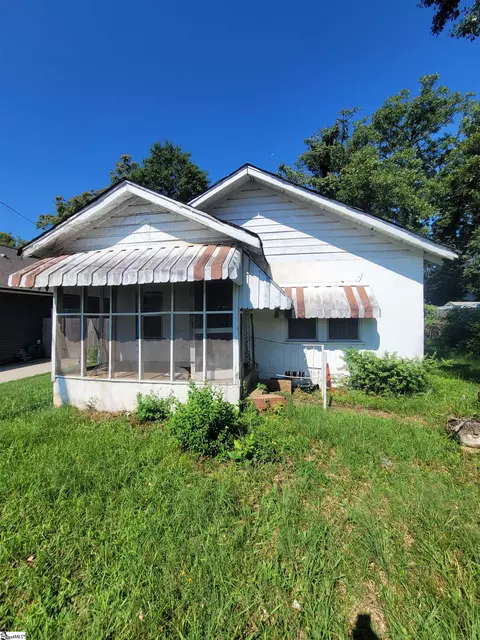18 Chaney St, Greenville, SC 29607