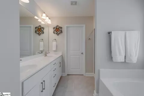 200 Daystrom Dr, Greer, SC 29651 photo 27