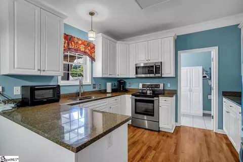 103 Dillard Dr, Easley, SC 29642 photo 8