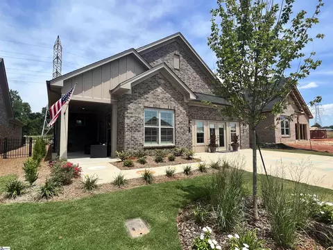 205 Carefree Ct, Greer, SC 29650